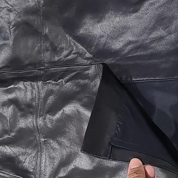 DONCASTER COLLECTION 100% LEATHER BLACK SKIRT SIZE 8. - Picture 3 of 11